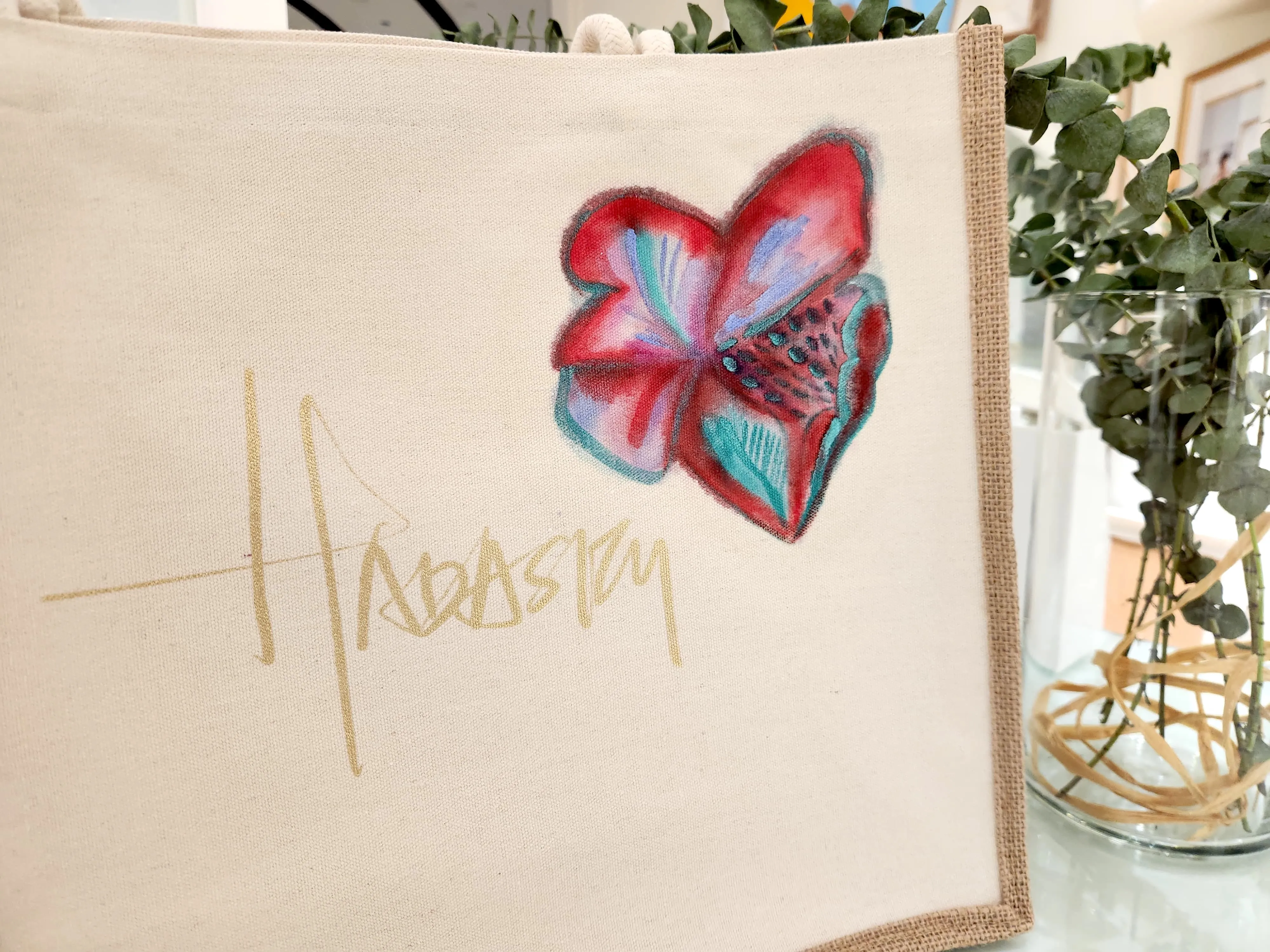 Hadasity Painted Canvas Bag - Blooming