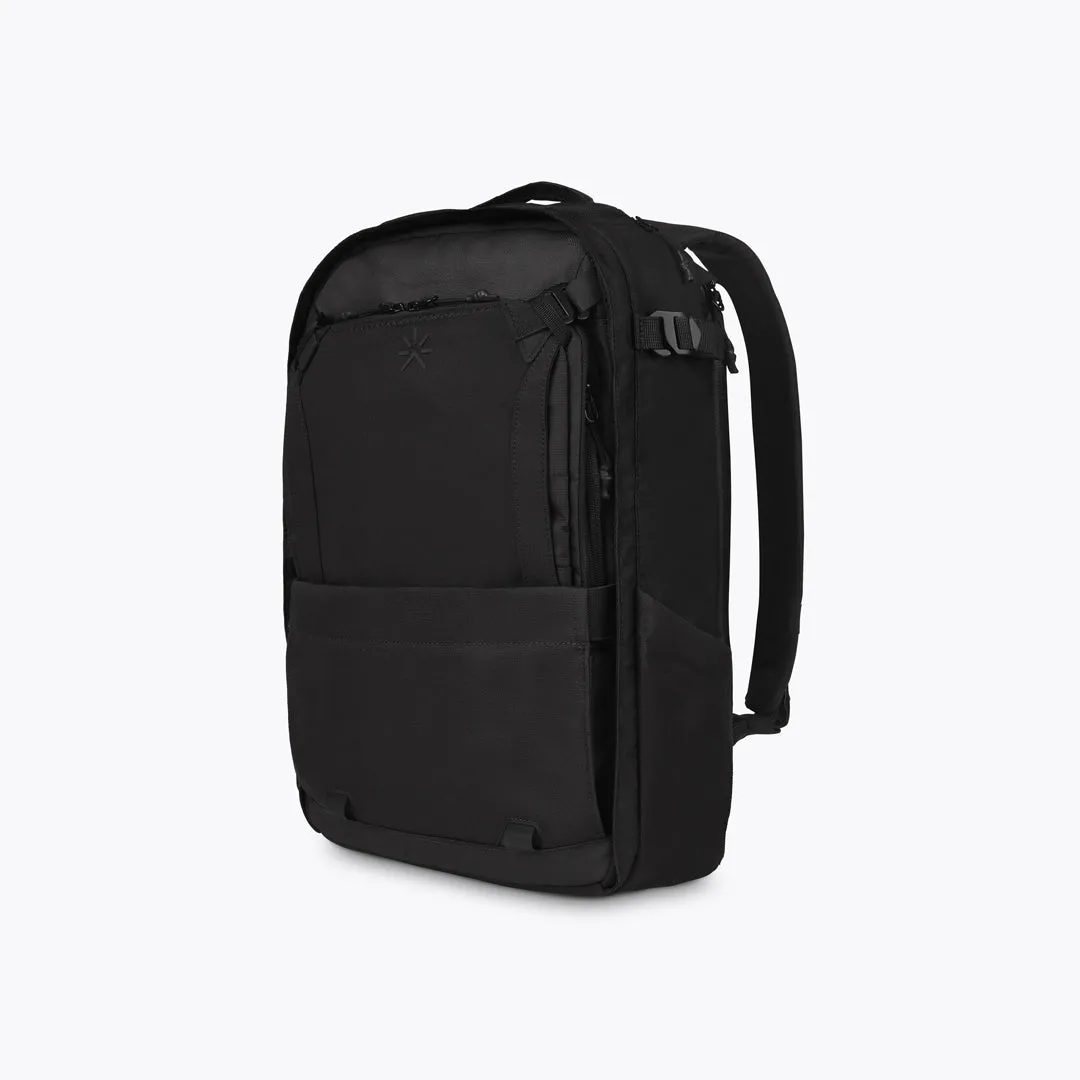 Nest Backpack All Black