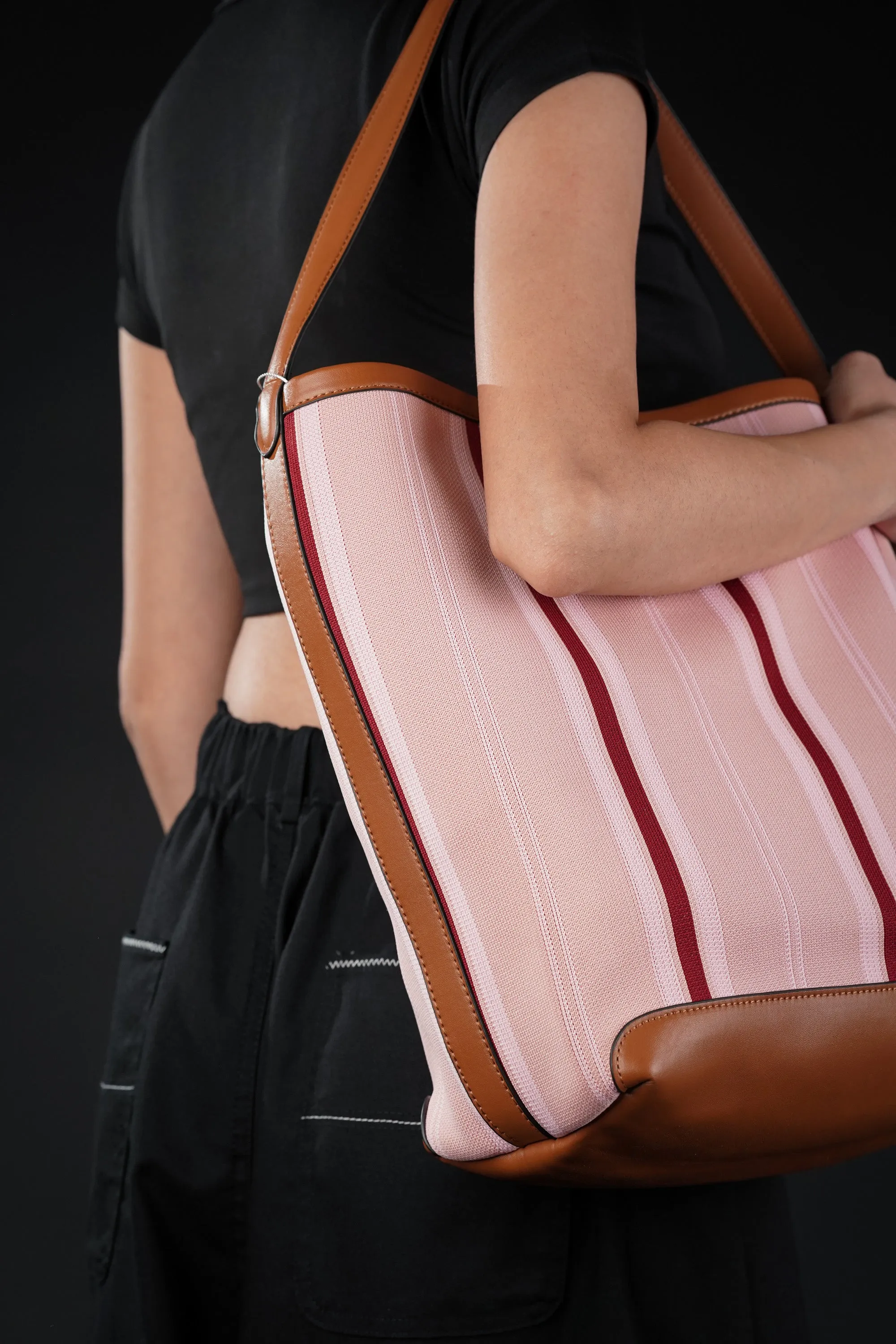 Pink Pulse Street Bag