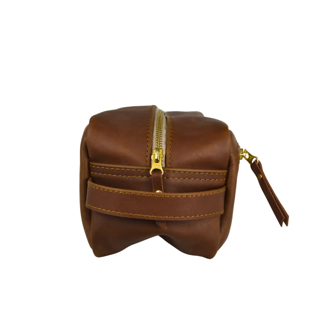 The Jumbo Unisex Toiletry Bag - Warm Tan